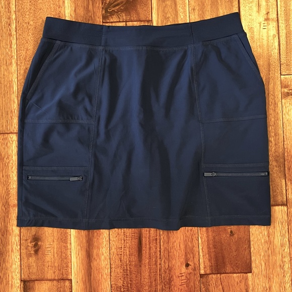 Chico's Pants - Chico’s ‘Zenergy’ Navy Golf Skort size 2.5